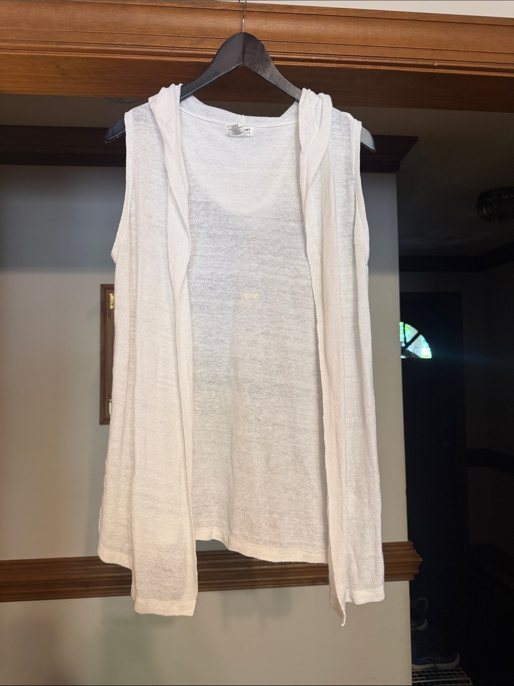 Artisan NY White Sleeveless Hooded Knit Tank